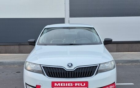 Skoda Rapid I, 2015 год, 670 000 рублей, 4 фотография