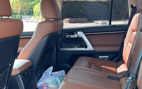 Toyota Land Cruiser 200, 2014 год, 9 500 000 рублей, 8 фотография
