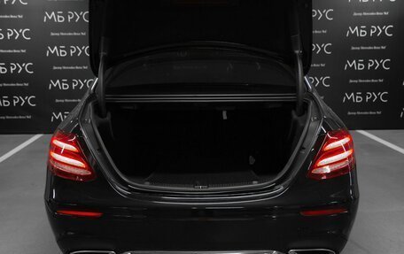 Mercedes-Benz E-Класс, 2020 год, 4 350 000 рублей, 28 фотография