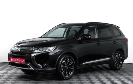 Mitsubishi Outlander III рестайлинг 3, 2022 год, 2 878 000 рублей, 2 фотография