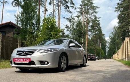 Honda Accord VIII рестайлинг, 2011 год, 930 000 рублей, 2 фотография