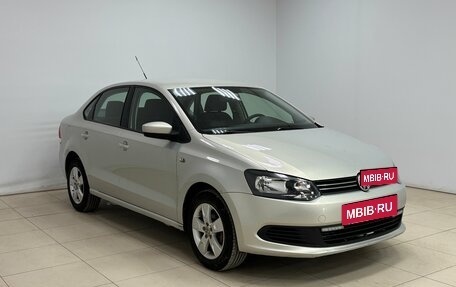 Volkswagen Polo VI (EU Market), 2012 год, 700 000 рублей, 3 фотография