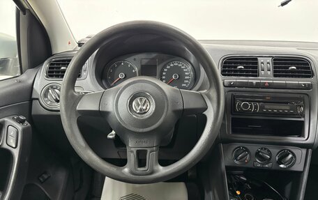 Volkswagen Polo VI (EU Market), 2012 год, 700 000 рублей, 14 фотография