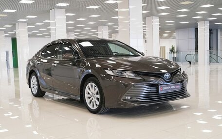 Toyota Camry, 2020 год, 2 434 000 рублей, 3 фотография