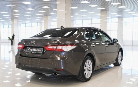 Toyota Camry, 2020 год, 2 434 000 рублей, 2 фотография