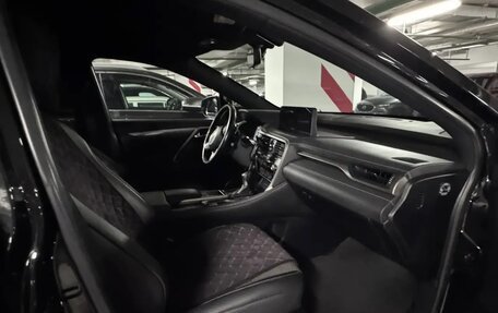 Lexus RX IV рестайлинг, 2020 год, 4 900 000 рублей, 9 фотография
