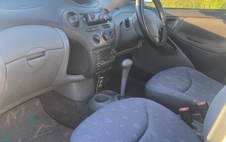 Toyota Vitz, 2001 год, 410 000 рублей, 5 фотография