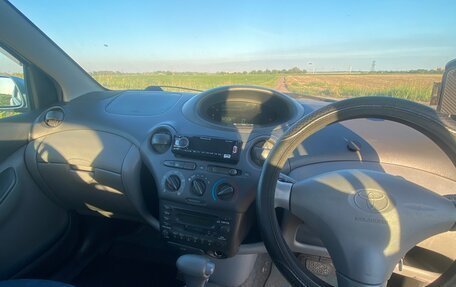 Toyota Vitz, 2001 год, 410 000 рублей, 7 фотография