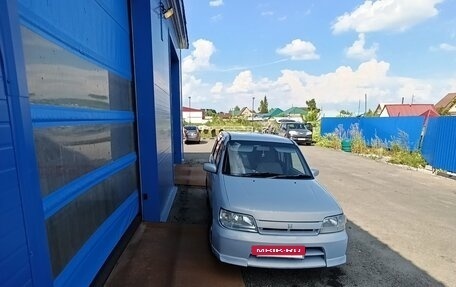Nissan Cube II, 2001 год, 180 000 рублей, 3 фотография