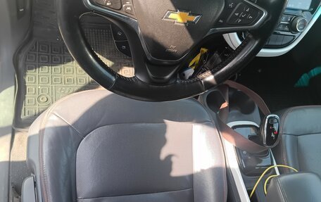 Chevrolet Bolt, 2017 год, 1 850 000 рублей, 19 фотография