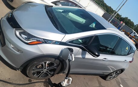 Chevrolet Bolt, 2017 год, 1 850 000 рублей, 17 фотография
