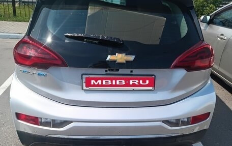 Chevrolet Bolt, 2017 год, 1 850 000 рублей, 14 фотография