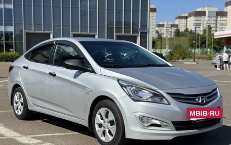 Hyundai Solaris II рестайлинг, 2015 год, 1 030 000 рублей, 7 фотография