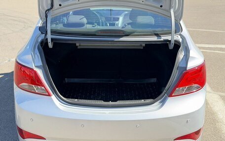 Hyundai Solaris II рестайлинг, 2015 год, 1 030 000 рублей, 23 фотография