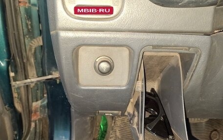 Mitsubishi Lancer VII, 1996 год, 200 000 рублей, 9 фотография