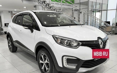 Renault Kaptur I рестайлинг, 2017 год, 1 524 000 рублей, 3 фотография