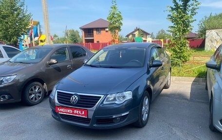 Volkswagen Passat B6, 2010 год, 580 000 рублей, 2 фотография
