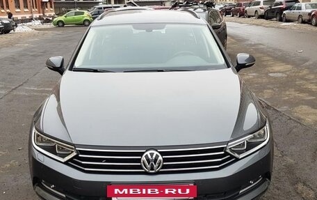 Volkswagen Passat B8 рестайлинг, 2016 год, 1 790 000 рублей, 7 фотография