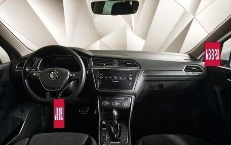 Volkswagen Tiguan II, 2018 год, 3 100 000 рублей, 12 фотография