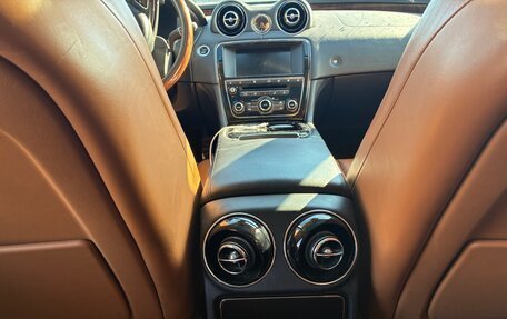 Jaguar XJ IV (X351), 2016 год, 2 600 000 рублей, 9 фотография