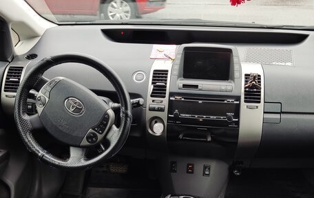 Toyota Prius, 2008 год, 870 000 рублей, 9 фотография
