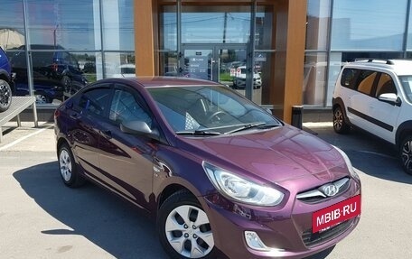 Hyundai Solaris II рестайлинг, 2013 год, 735 000 рублей, 3 фотография