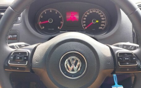 Volkswagen Polo VI (EU Market), 2012 год, 970 000 рублей, 19 фотография