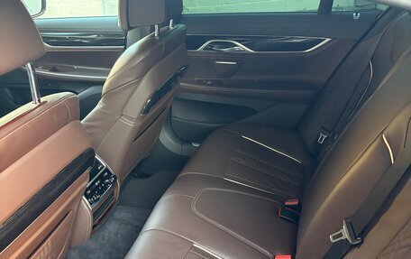 BMW 7 серия, 2021 год, 7 000 000 рублей, 9 фотография