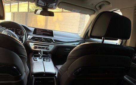 BMW 7 серия, 2021 год, 7 000 000 рублей, 7 фотография