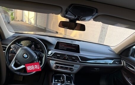 BMW 7 серия, 2021 год, 7 000 000 рублей, 8 фотография