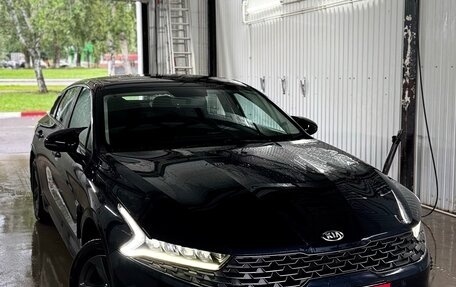 KIA K5, 2021 год, 2 200 000 рублей, 1 фотография