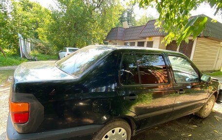 Volkswagen Vento, 1994 год, 200 000 рублей, 8 фотография