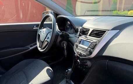Hyundai Solaris II рестайлинг, 2016 год, 1 170 000 рублей, 34 фотография
