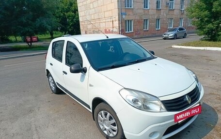 Renault Sandero I, 2012 год, 600 000 рублей, 3 фотография