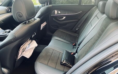 Mercedes-Benz E-Класс, 2019 год, 4 550 000 рублей, 7 фотография