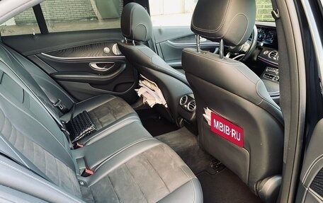 Mercedes-Benz E-Класс, 2019 год, 4 550 000 рублей, 9 фотография