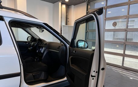 Skoda Yeti I рестайлинг, 2014 год, 1 095 000 рублей, 25 фотография