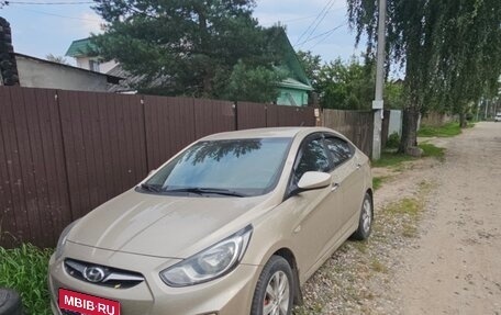 Hyundai Solaris II рестайлинг, 2012 год, 650 000 рублей, 1 фотография