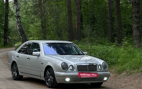 Mercedes-Benz E-Класс, 1998 год, 515 000 рублей, 5 фотография