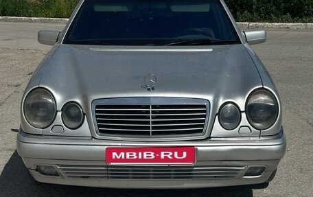 Mercedes-Benz E-Класс, 1998 год, 515 000 рублей, 7 фотография