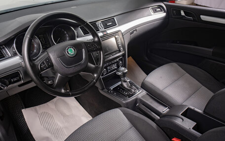 Skoda Superb III рестайлинг, 2012 год, 1 079 000 рублей, 9 фотография