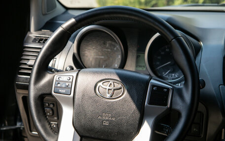 Toyota Land Cruiser Prado 150 рестайлинг 2, 2013 год, 3 498 000 рублей, 12 фотография