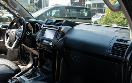 Toyota Land Cruiser Prado 150 рестайлинг 2, 2013 год, 3 498 000 рублей, 8 фотография