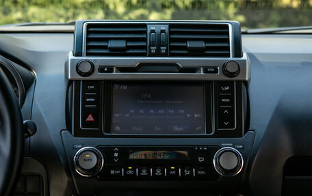 Toyota Land Cruiser Prado 150 рестайлинг 2, 2013 год, 3 498 000 рублей, 13 фотография