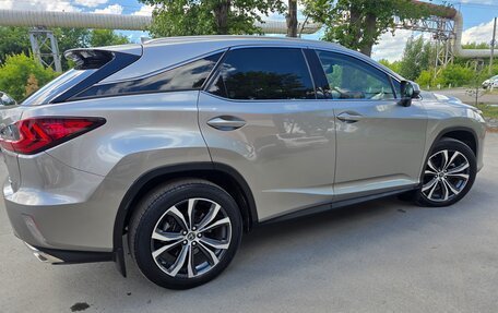 Lexus RX IV рестайлинг, 2019 год, 4 150 000 рублей, 7 фотография