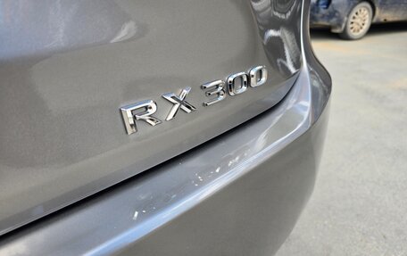 Lexus RX IV рестайлинг, 2019 год, 4 150 000 рублей, 6 фотография