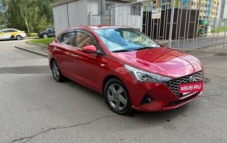 Hyundai Solaris II рестайлинг, 2021 год, 1 800 000 рублей, 3 фотография