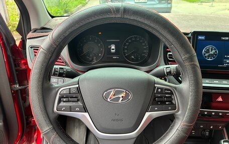 Hyundai Solaris II рестайлинг, 2021 год, 1 800 000 рублей, 23 фотография