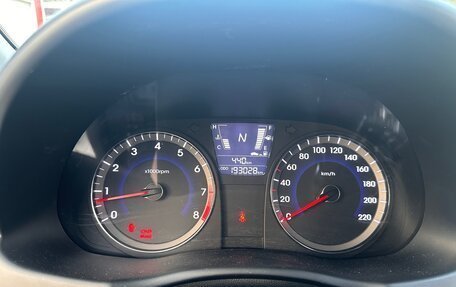Hyundai Solaris II рестайлинг, 2011 год, 450 000 рублей, 8 фотография