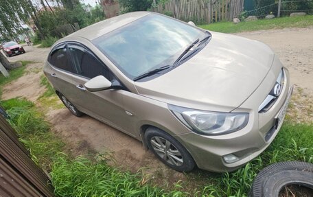 Hyundai Solaris II рестайлинг, 2012 год, 650 000 рублей, 5 фотография